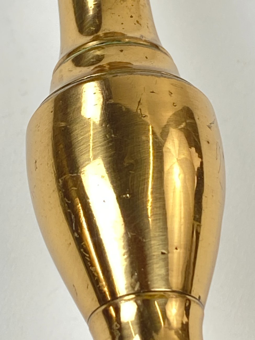 DN0098-zvakides-8 Žalvarinė žvakidė 8,5×8,5×24 cm