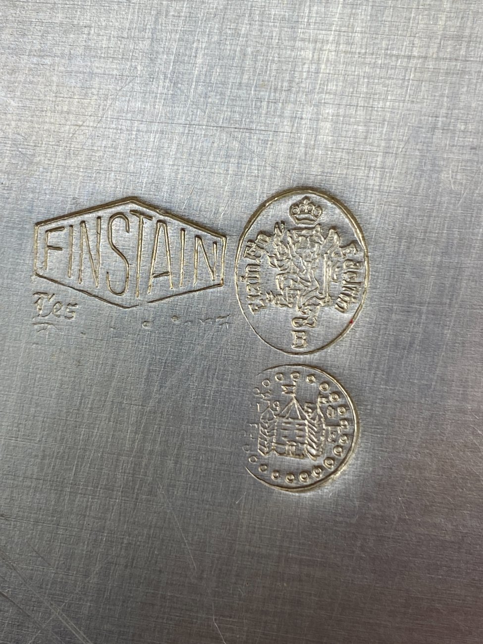 DN0108-lekstes-9 Alavinė “Finstain” lėkštutė 18x18x1,5 cm