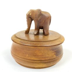 Apvali medinė dėžutė su dramblio figūra 12x12x12 cm