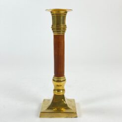 Žvakidė iš žalvario ir medžio 7x7x18,5 cm