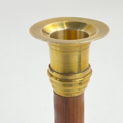 Žvakidė iš žalvario ir medžio 7x7x18,5 cm