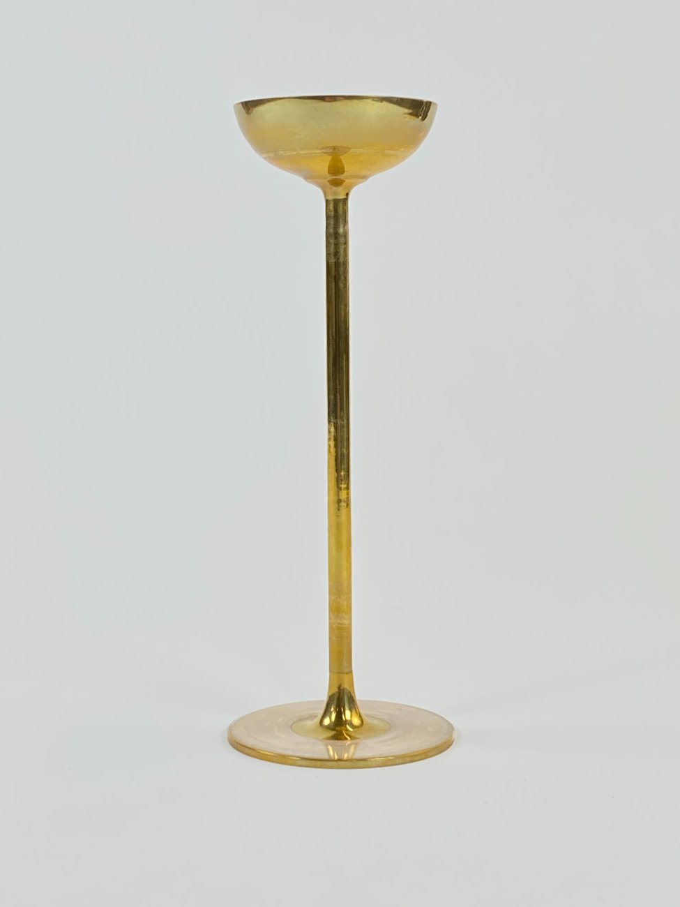 DN0169-zvakides-1 Žalvarinė žvakidė su perlamutriniu epoksido pagrindu 7,5×7,5×20 cm