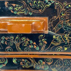 Rytietiška spintelė – skrynia papuošalams 34x44x41 cm