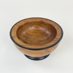 Apvalus medinis dubuo juodos spalvos apvadais 20x20x10,5 cm