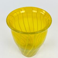 Geltono stiklo vaza 17x17x20 cm