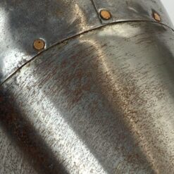 Dekoratyvinė vaza iš metalo ir žalvario su vario varžtais 16x16x23,5 cm