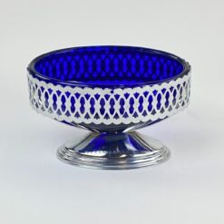 Ovalus mėlyno stiklo indas metaliniame stove 8x12,5x7,5 cm