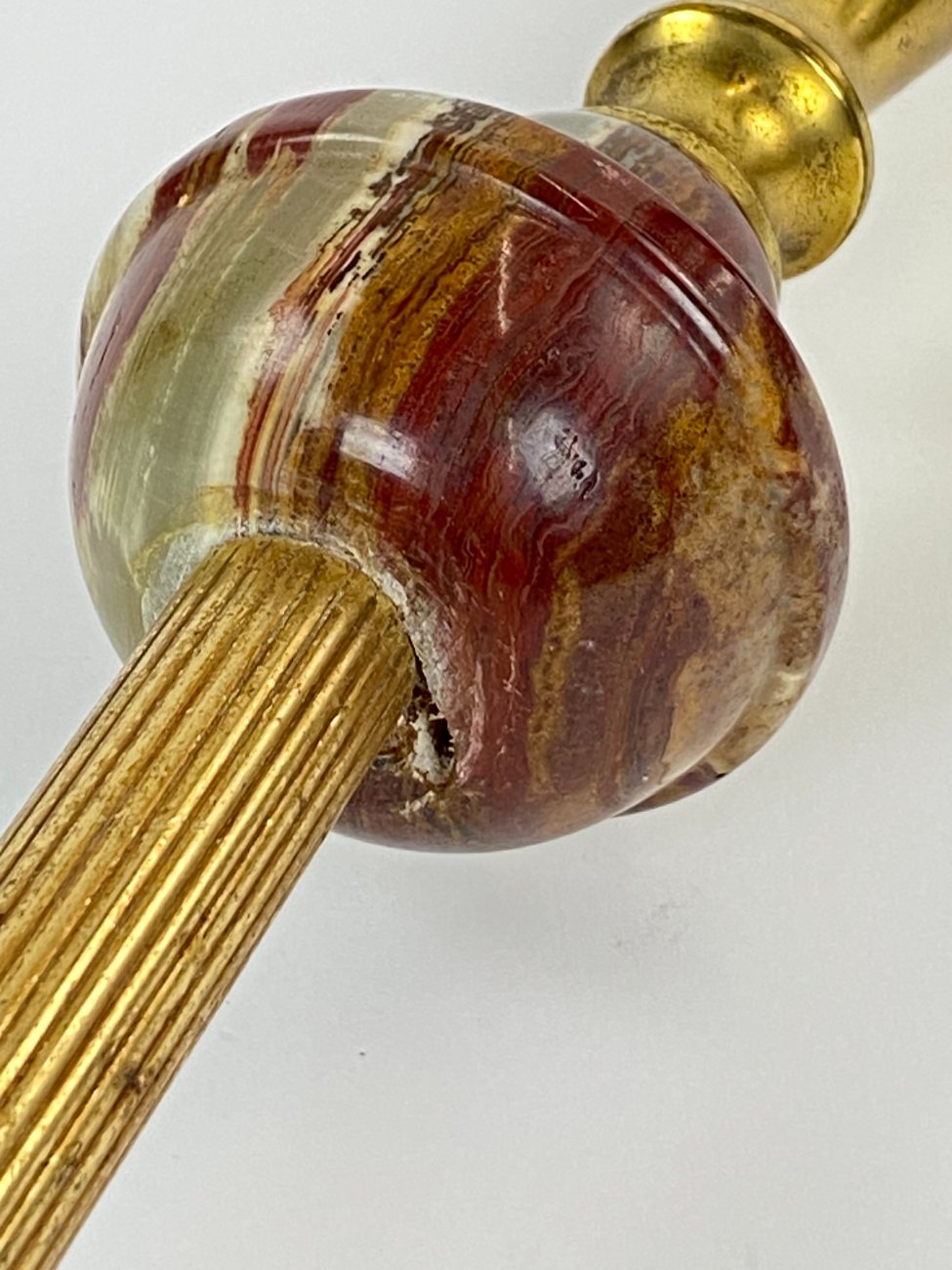 HF0176-interjero-ir-apdailos-prekes-12 Žalvarinė pastatoma dekoracija su akmens detalėmis 16x16x67,5 cm