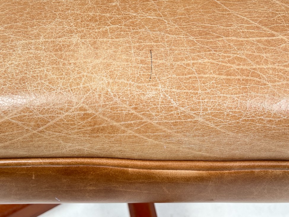 HL0168-kedes-14 Raudonmedžio rėmo darbo krėslas su oda 77x77x113 cm, 56 cm