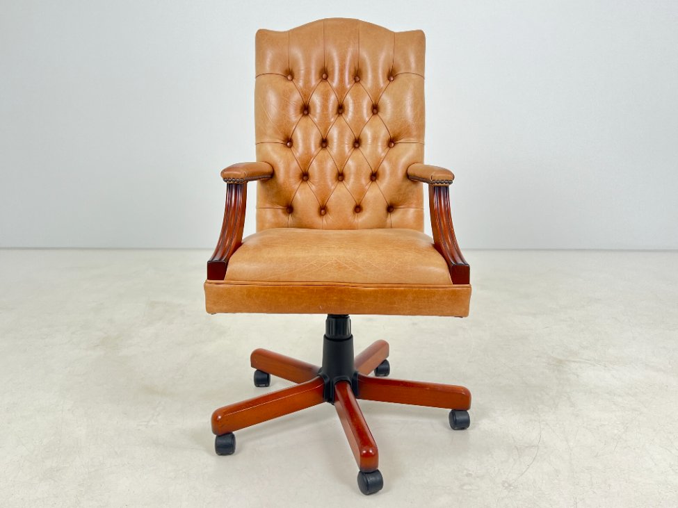 HL0168-kedes-2 Raudonmedžio rėmo darbo krėslas su oda 77x77x113 cm, 56 cm