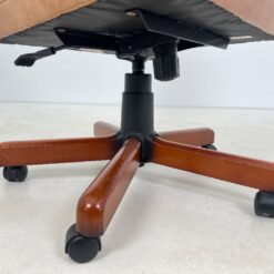 Raudonmedžio rėmo darbo krėslas su oda 77x77x113 cm, 56 cm