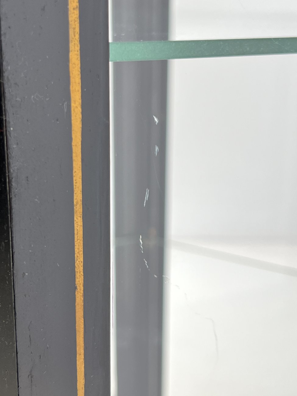 HL0173-vitrinos-15 Rytietiška šešiakampė vitrina 70x61x177 cm