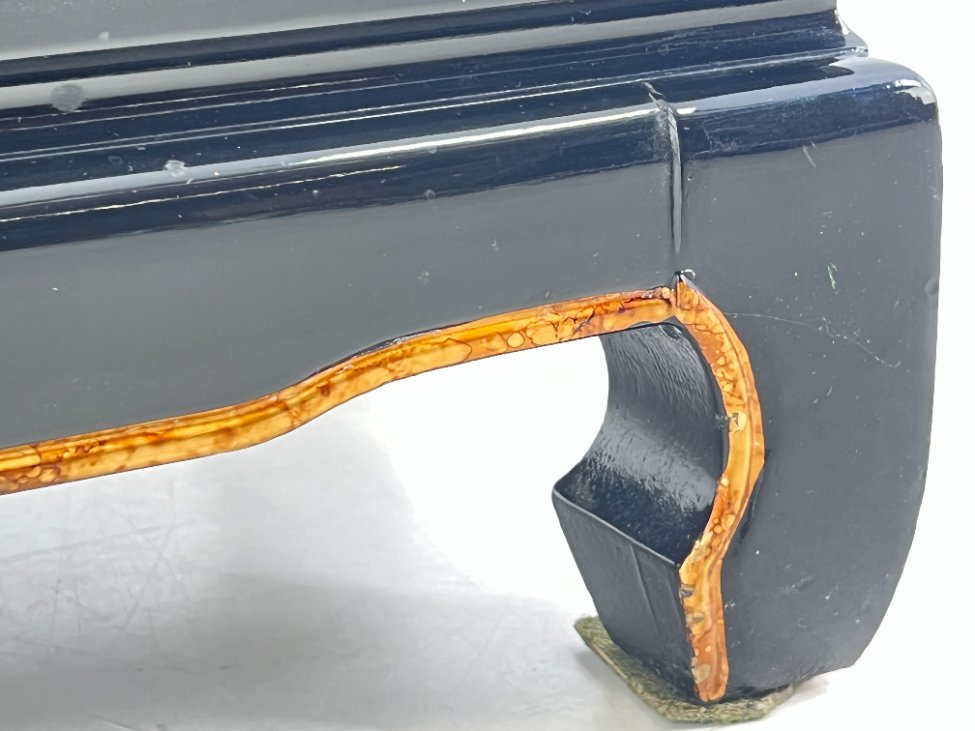 HL0174-vitrinos-22 Rytietiška vitrina su apšvietimu 35,5×69,5×185,5 cm