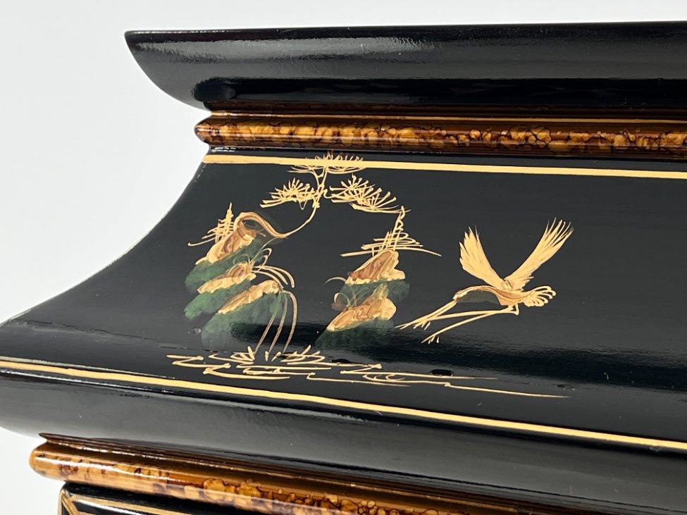 HL0174-vitrinos-9 Rytietiška vitrina su apšvietimu 35,5×69,5×185,5 cm