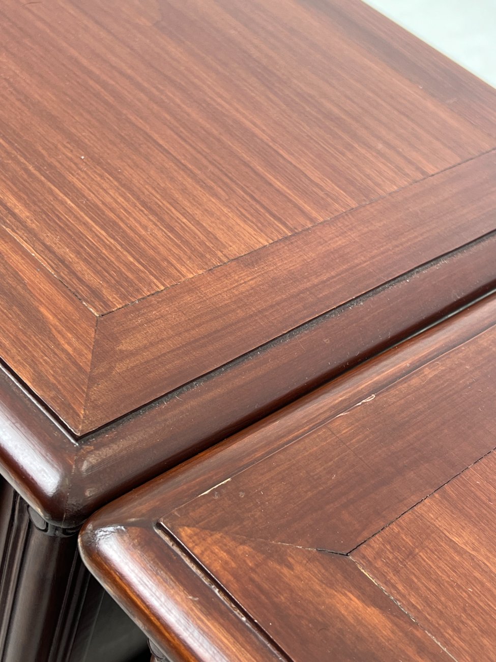 HL0177-spinteles-11 Riešutmedžio spintelės 2 vnt. komplektas 37x44x59 cm