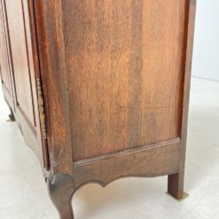 Ąžuolinis dviejų durų bufetas 40,5×109,5×169 cm