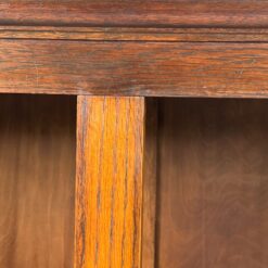 Ąžuolinis dviejų durų bufetas 40,5×109,5×169 cm