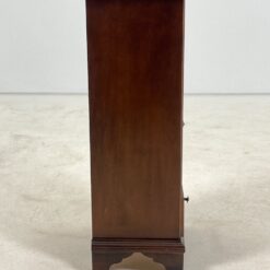 Riešutmedžio spintelė 29,5x38x82 cm