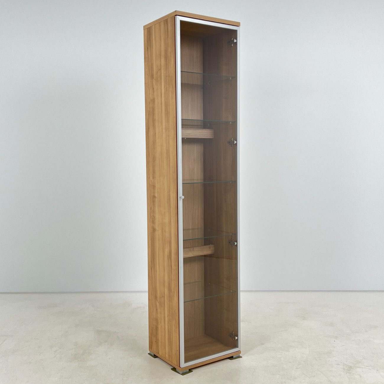 HN0999-vitrinos-0 Vitrina su apšvietimu 39,5×43,5×198 cm