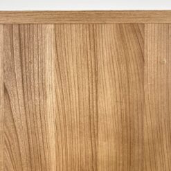 Vitrina su apšvietimu 39,5×43,5×198 cm