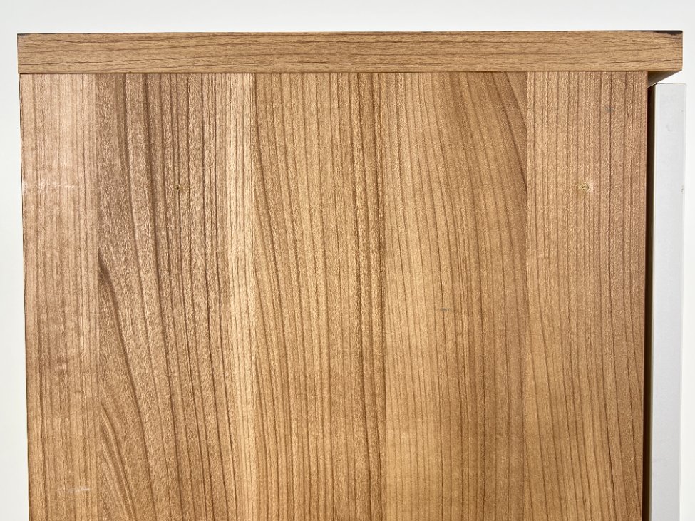 HN0999-vitrinos-11 Vitrina su apšvietimu 39,5×43,5×198 cm