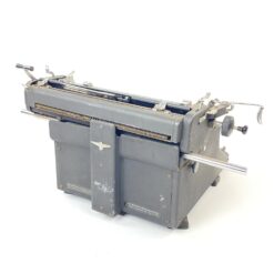 “Adler” rašomoji mašinėlė 40x50x26 cm