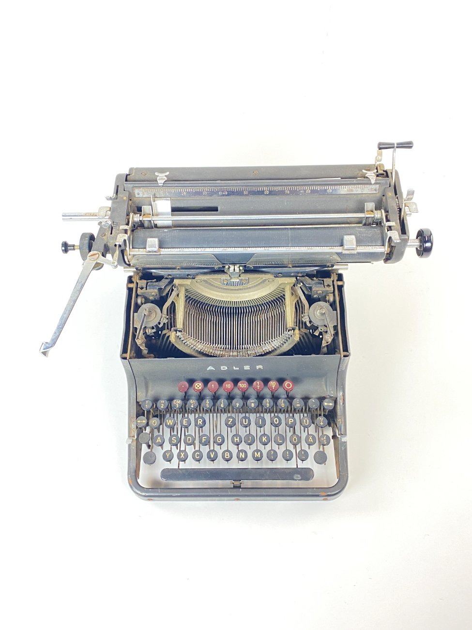 HN1003-rasomosios-masineles-13 “Adler” rašomoji mašinėlė 40x50x26 cm