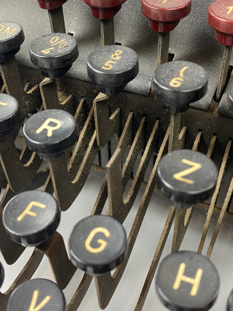 HN1003-rasomosios-masineles-17 “Adler” rašomoji mašinėlė 40x50x26 cm