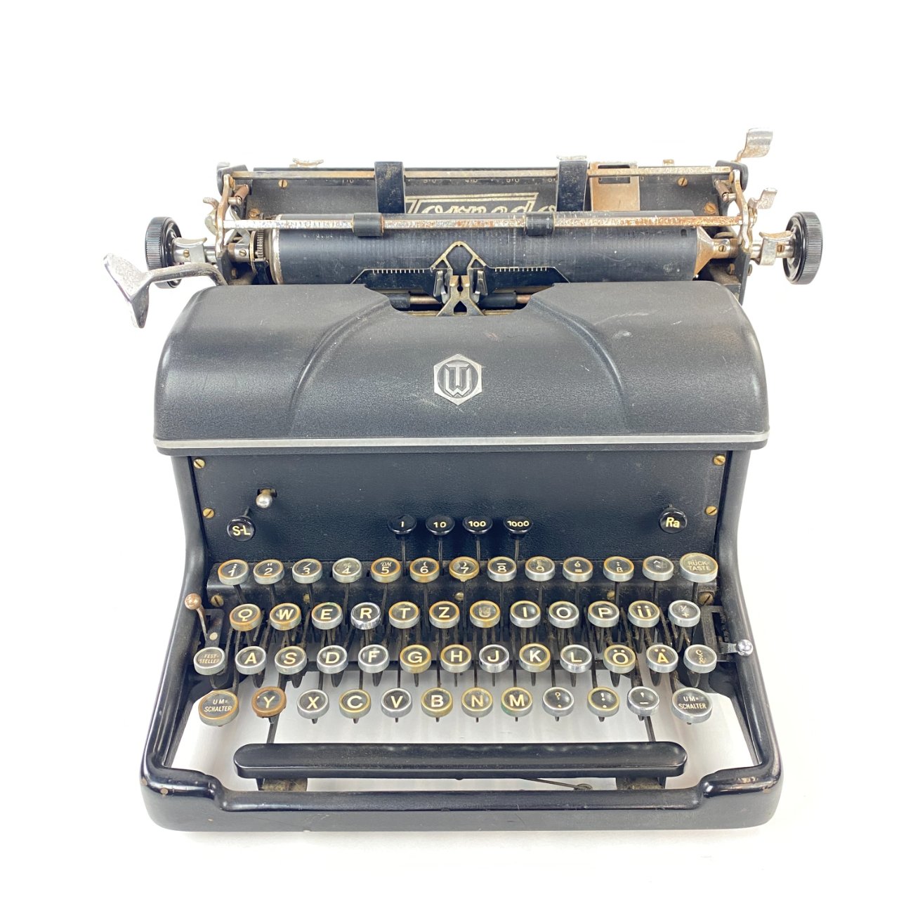 HN1005-rasomosios-masineles-1 “Torpedo” rašomoji mašinėlė 504555 38x39x25 cm