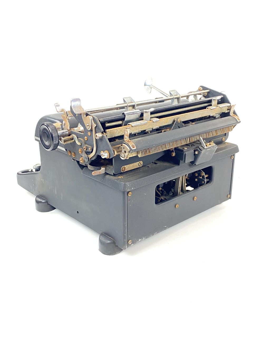 HN1005-rasomosios-masineles-10 “Torpedo” rašomoji mašinėlė 504555 38x39x25 cm