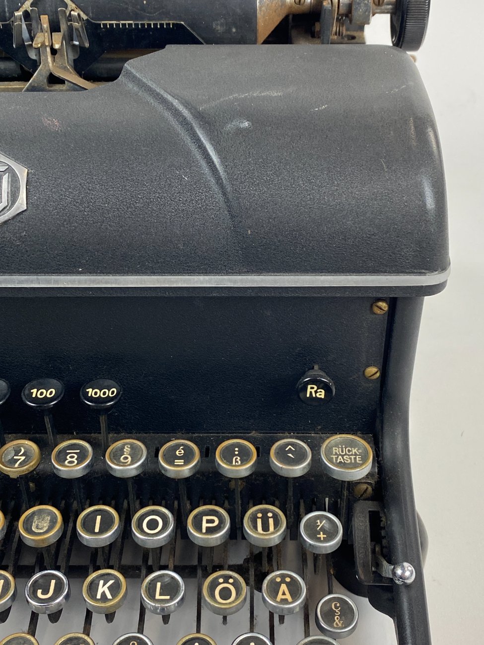 HN1005-rasomosios-masineles-15 “Torpedo” rašomoji mašinėlė 504555 38x39x25 cm