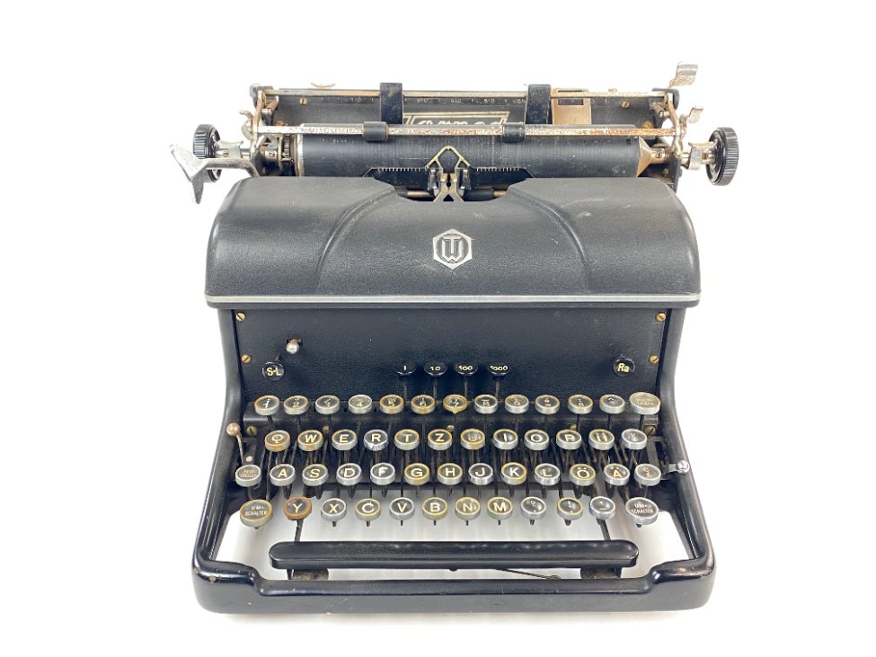 HN1005-rasomosios-masineles-3 “Torpedo” rašomoji mašinėlė 504555 38x39x25 cm