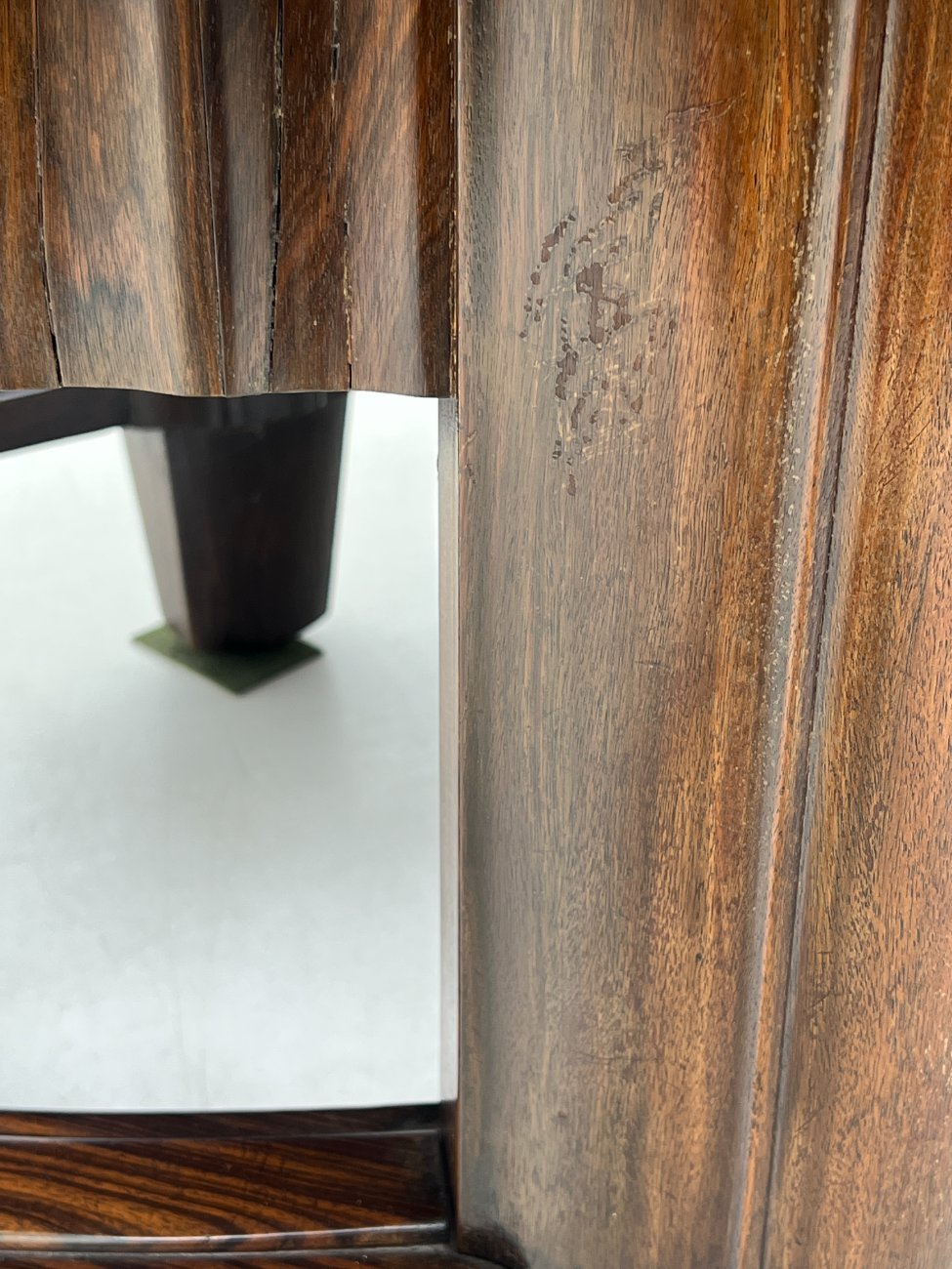 HN1006-stalai-15 Art deco riešutmedžio valgomojo stalas 125,5x212x74 cm