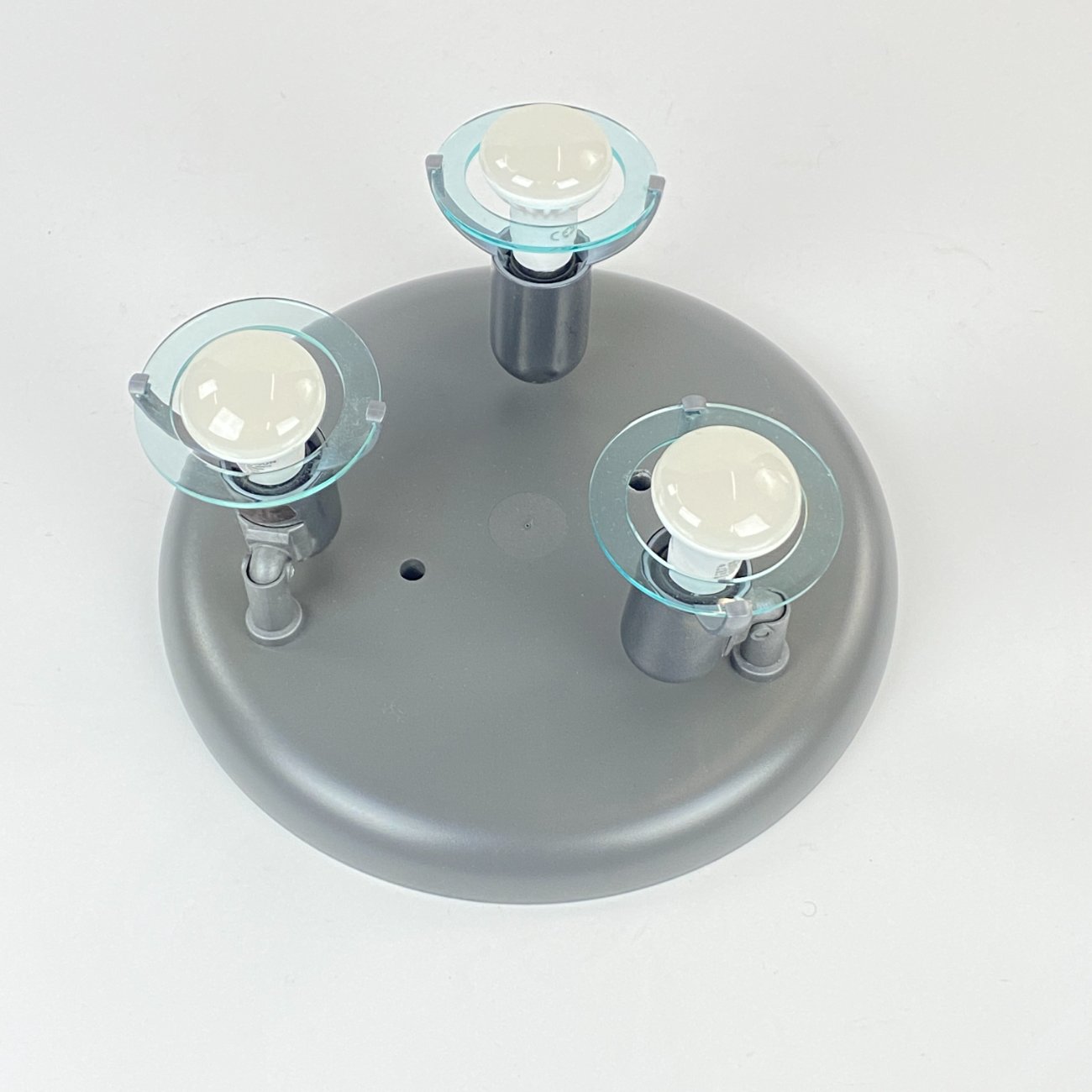 HN1009-pakabinami-sviestuvai-0 Reguliuojamas lubinis “Fischer Leuchten” trijų šakų šviestuvas 30x30x14 cm