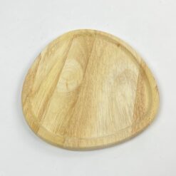 Medinė serviravimo lėkštė 21×22,5×1,5 cm