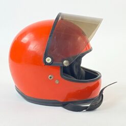 Vintažinis “Nolan” oranžinės spalvos šalmas 32x28x25 cm