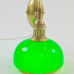 Žalvarinis sieninis šviestuvas su žalios spalvos stiklo gaubtu 24x19x25 cm