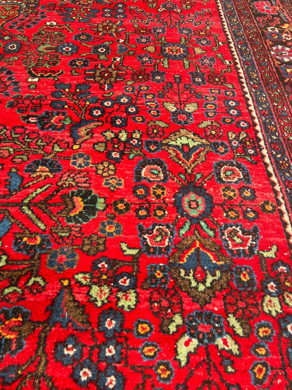 HN1091-kilimai-9 Vilnonis rankų darbo kilimas “Sarouk” 365x267x0,7 cm