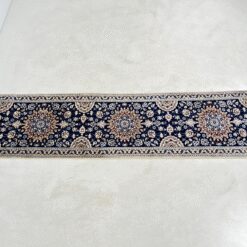 Vilnonis rankų darbo kiliminis takas “Nain” 294x77x0,8 cm