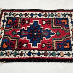 Vilnonis rankų darbo kilimėlis 64x47x0,8 cm