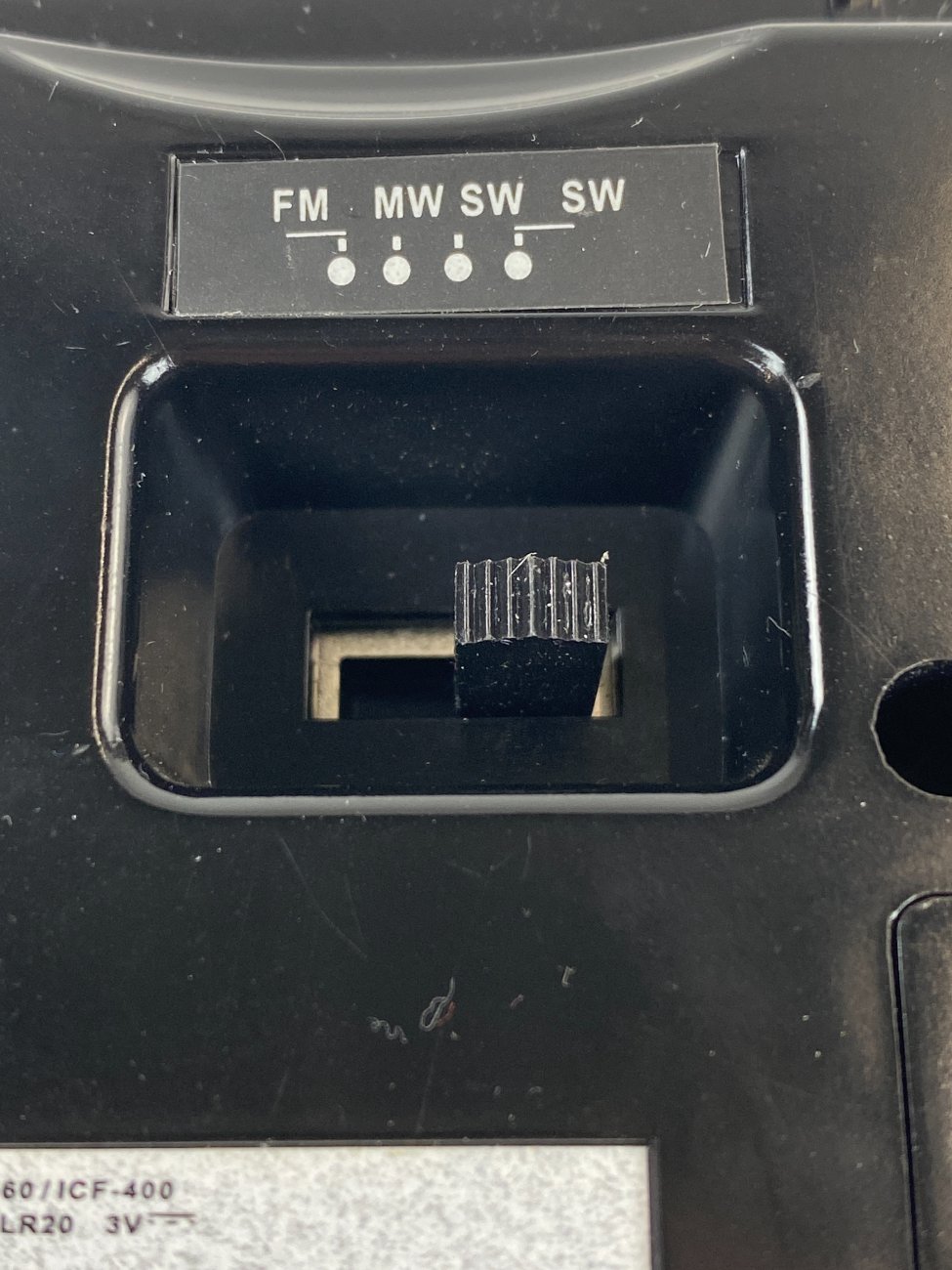 HN1105-senoviniai-radijo-aparatai-12 Tranzistorinis radijo imtuvas EP560/ICF-400 4,5×16,5×9,5 cm