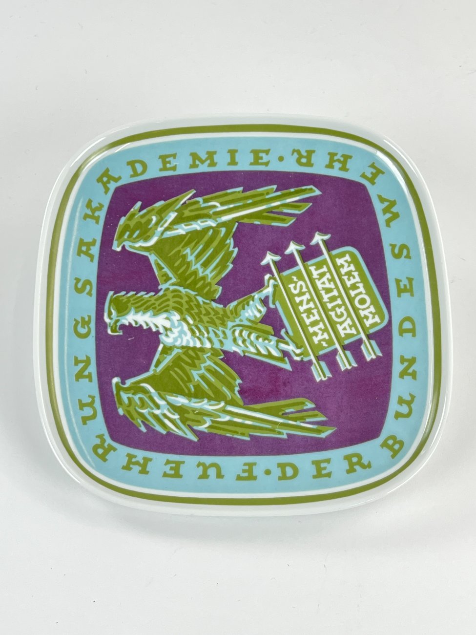 HN1121-rosenthal-3 Porcelianinė Rosenthal lėkštė “Führungsakademie der Bundeswehr” 3x19x19 cm