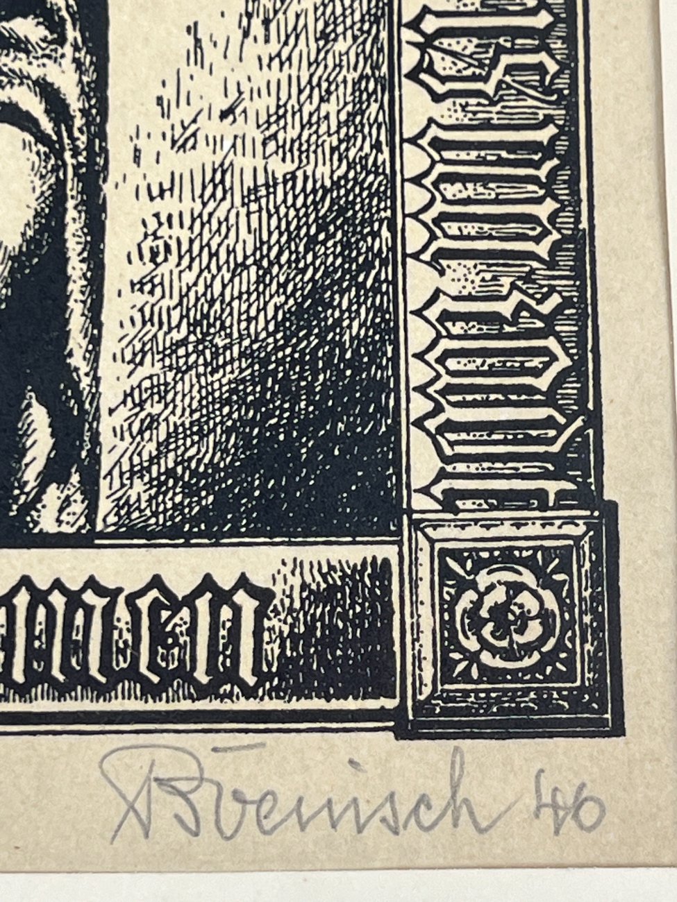 HN1132-grafika-ir-printai-4 Grafikos darbas “Bremer Roland” mediniame rėme su stiklu 3×34,5×44,5 cm