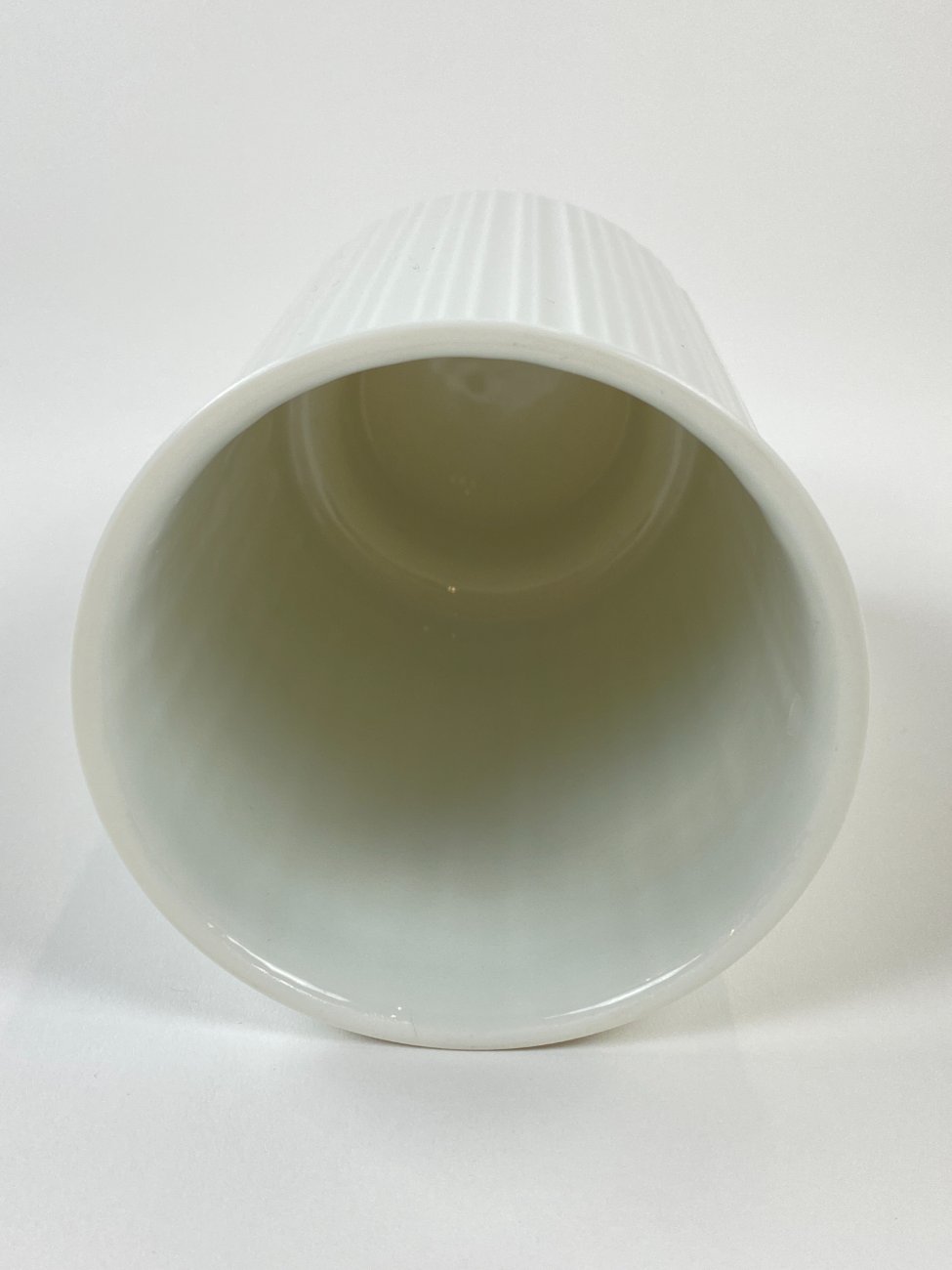 HN1147-rosenthal-5 Porcelianinė “Rosenthal” vaza 9,5×9,5×16 cm