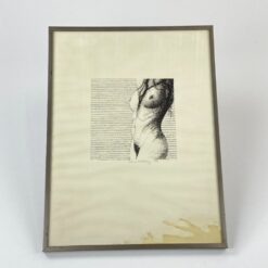 Grafikos darbas “Moteris” plastikiniame rėme su stiklu 1,5×30,5×40,5 cm