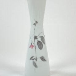 Porcelianinė “Rosenthal” vaza su augalo atvaizdu 6,5×6,5×19,5 cm