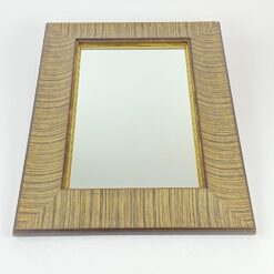 Stačiakampis klasikinio stiliaus veidrodis mediniame rėme 3x40x55,5 cm