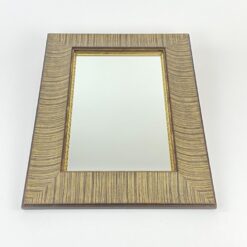 Stačiakampis klasikinio stiliaus veidrodis mediniame rėme 3x40x55,5 cm