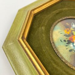 Aliejiniais dažais tapytas gėlių natiurmortas medžio rėmelyje 2×18,5×20 cm