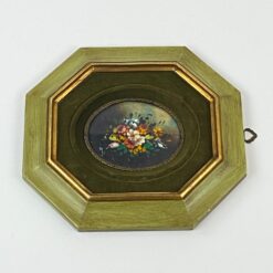 Aliejiniais dažais tapytas gėlių natiurmortas medžio rėmelyje 2×18,5×20 cm